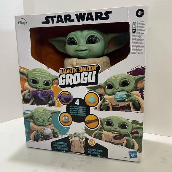 Star Wars Baby Yoda Green and Brown Doll - Picture 1 of 12